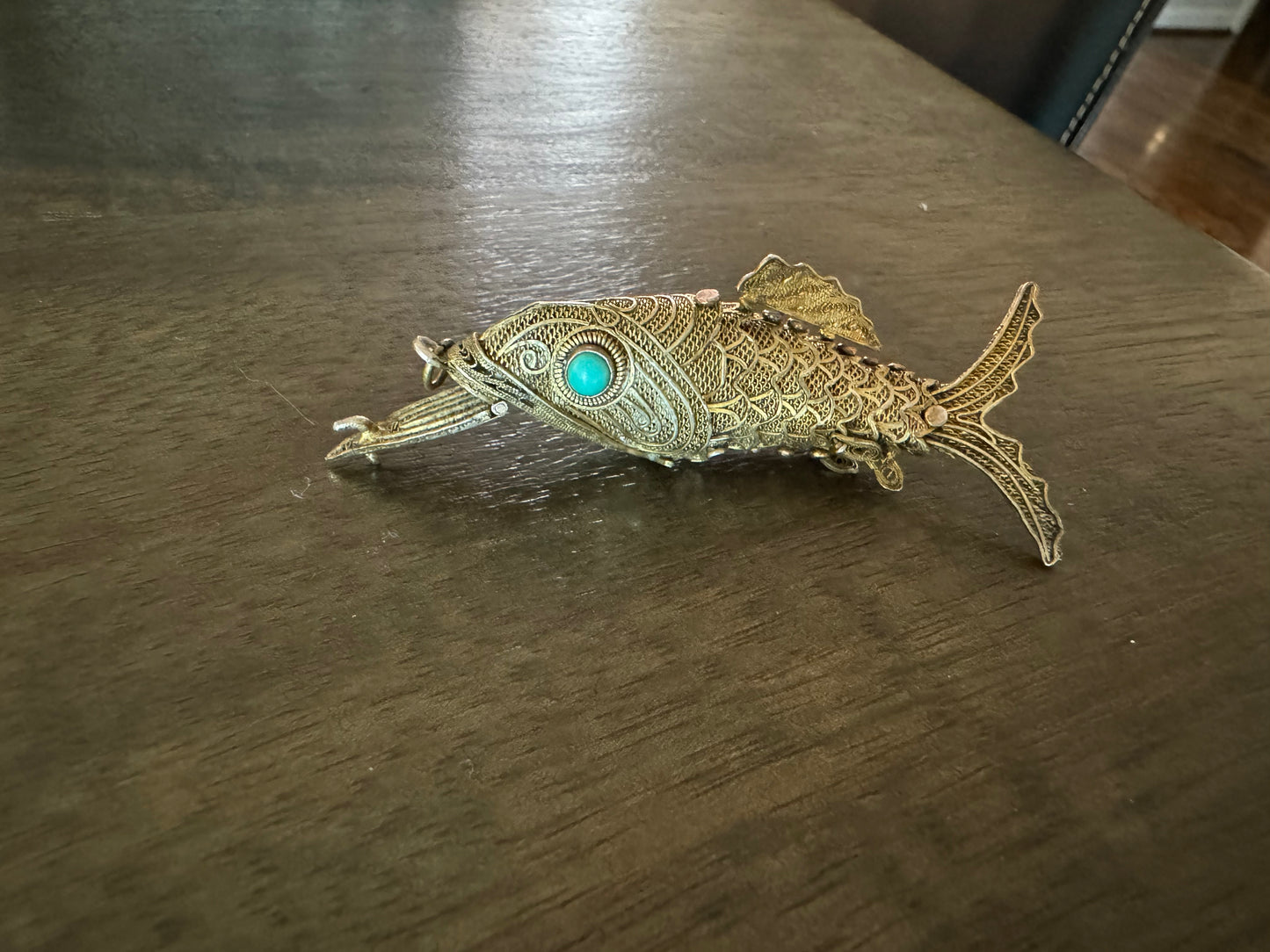 Antique Chinese Sterling Silver Turquoise Mesh Articulated Koi Fish Snuff Pendant