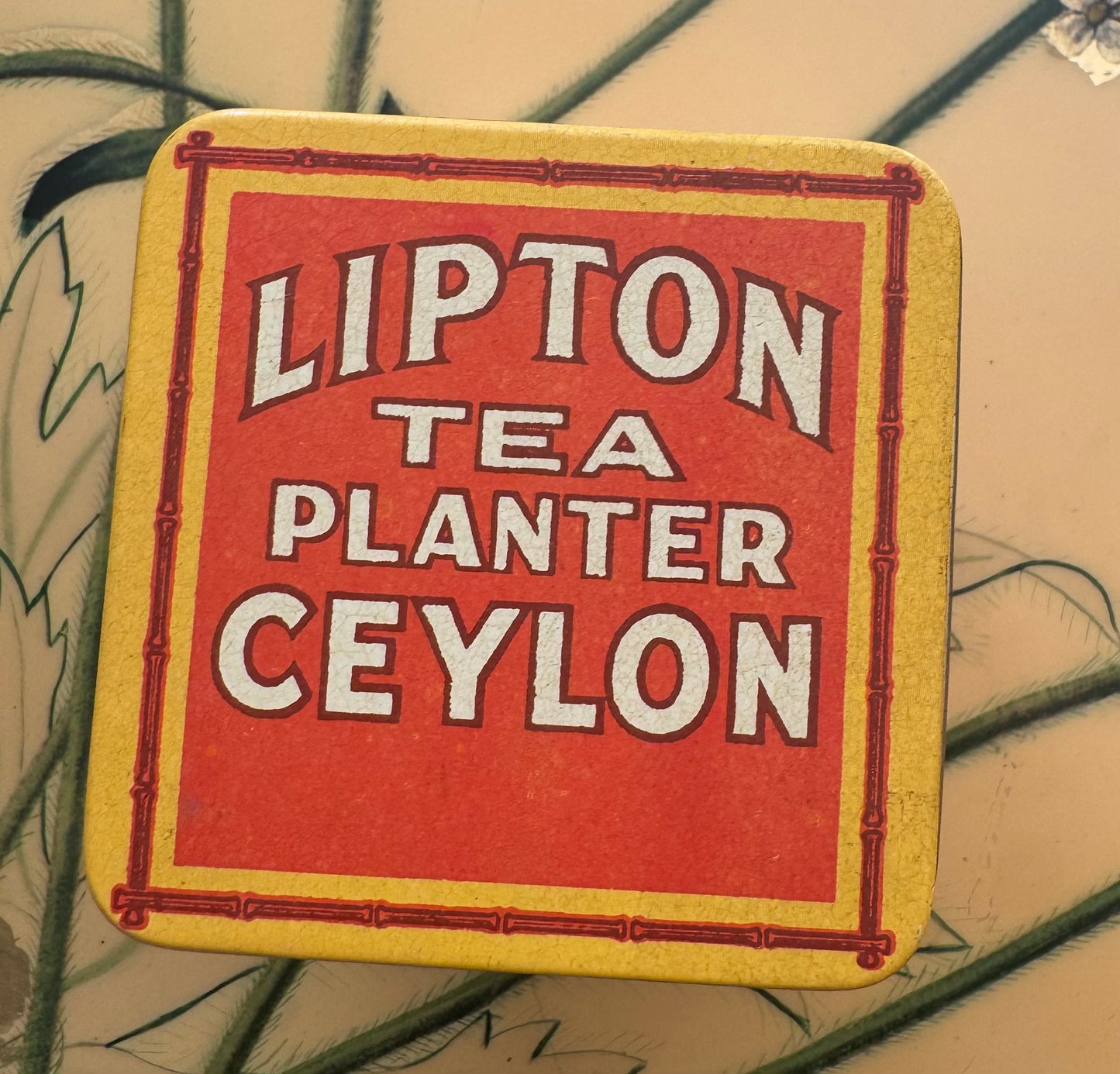 Lipton's Tea Planter Ceylon Metal Tin
